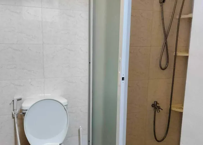 Apartment 5th Floor Tower A 1-bedroom Unit With Unlimited Internet Access And Netflix *