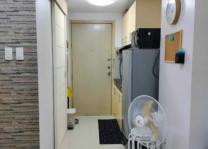 Apartment 5th Floor Tower A 1-bedroom Unit With Unlimited Internet Access And Netflix *