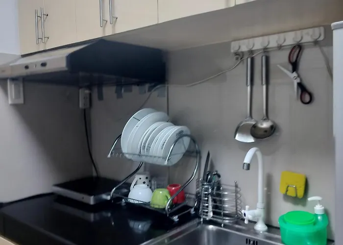 5th Floor Tower A 1-bedroom Unit With Unlimited Internet Access And Netflix * Manila